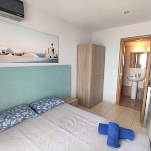 Villa, 3 Bedrooms, Smoking, Balcony | 3 bedrooms - Calm and Peaceful First Line House in Front of the sea (Nea Propontida)