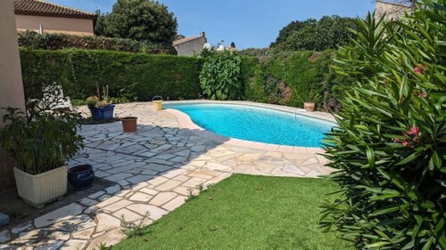 Villa au Calme Avec Piscine Privée