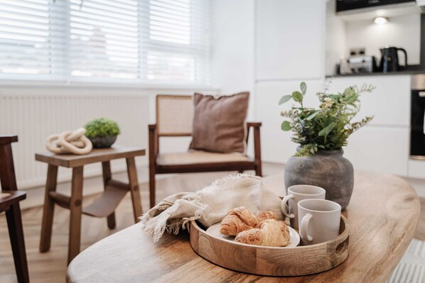 Dining - Bright Apartment in Chester's Heart (Chester)