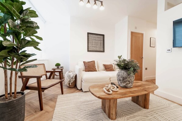 TV - Homely Stay in Chester (Chester)