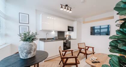 Modern Chester Flat in City Centre