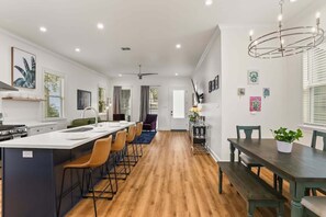 Dining - Luxury 3BD New Build | Gated Parking | Porch+Yard (New Orleans)