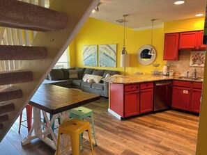 Unclassified image, 3 of 18, button