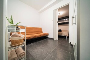 2 多间卧室、隔音、熨斗/熨衣板、WiFi