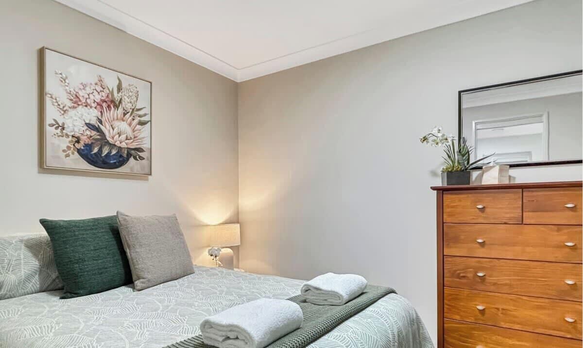 Glenmore Lodge | CBD Location, Hidden Gem