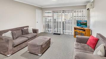 TV, DVD player, offices