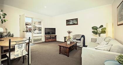 2 BR Apartment in Melbourne Street - North Adelaide