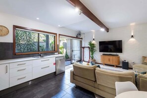 TV, offices