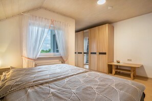 2 Schlafzimmer, Bügeleisen/Bügelbrett, kostenloses WLAN, Bettwäsche
