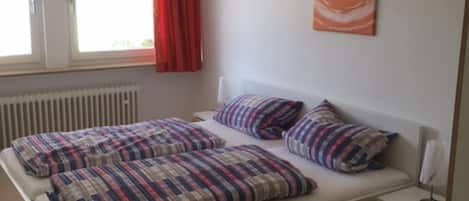 2 habitaciones, wifi gratis y ropa de cama