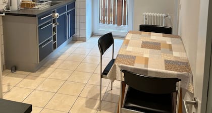 Appartement 'Ferienwohnung Panoramablick' avec vue sur la montagne, terrasse partagée et Wi-Fi
