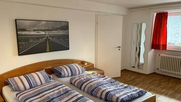 1 bedroom, free WiFi, bed sheets