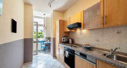 Ferienwohnung 'Rostocker 7' mit Balkon und WLAN