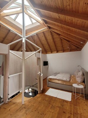 3 bedrooms, free WiFi, bed sheets - Holiday Home 'Lichtdurchflutetes Architektenhaus' with Mountain View, Terrace and Wi-Fi (Balingen)