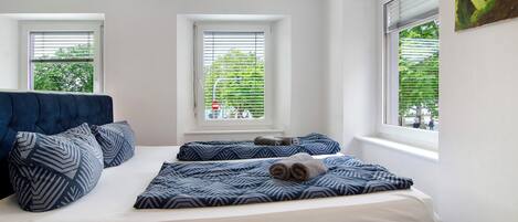 1 室のベッドルーム、WiFi (無料)、ベッドシーツ