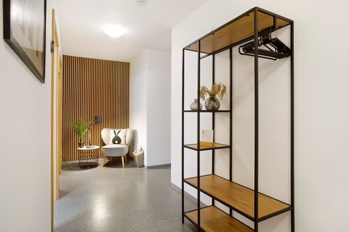 Apartment 'Wohnung Beim Obsthof' with Mountain View and Wi-Fi