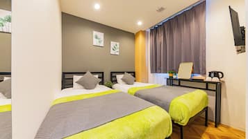 Quarto duplo superior | Escrivaninha, cortinas blackout, quartos à prova de som