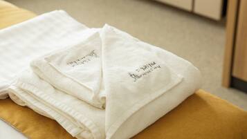 Standard Room | 1 bedroom, desk, free WiFi, bed sheets