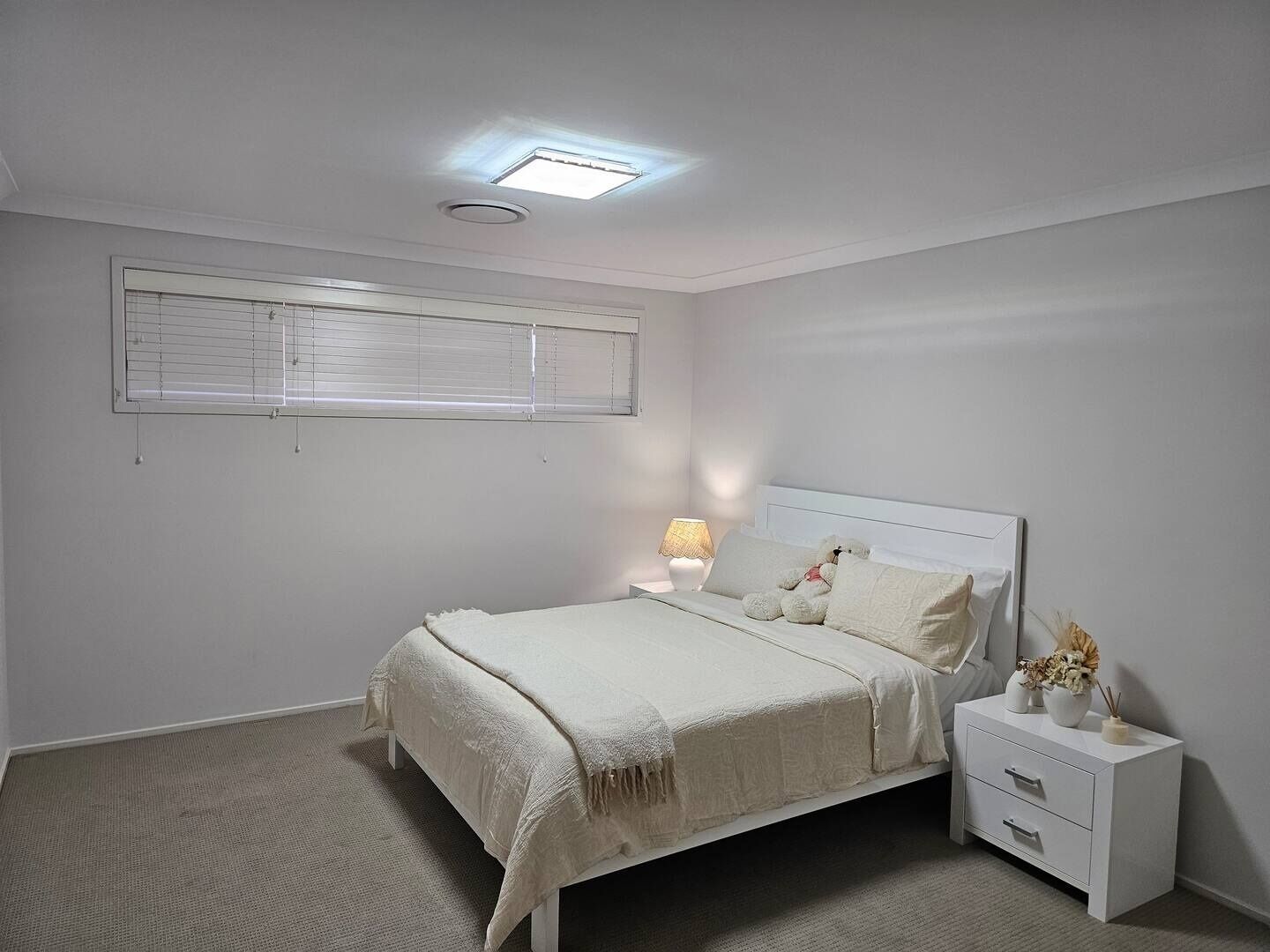 5 chambres, bureau, Wi-Fi gratuit, draps fournis