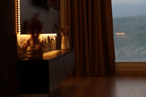 Stellarlux Apartment, 35th floor