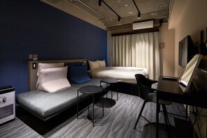 客房內保險箱、遮光布/窗簾、免費無線上網、床單