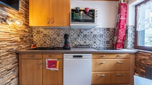 Fridge, microwave, oven, dishwasher - Nice Apt 6/8 pers near the slopes (Morillon)