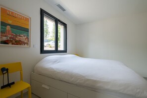 2 chambres, fer et planche à repasser, accès au Wi-Fi (inclus)
