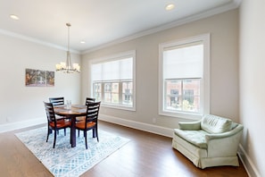 Dining - Dog-friendly townhouse with modern kitchen, balcony, garden tub, & central AC (Savannah)
