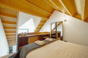 Bügeleisen/Bügelbrett, Reisekinderbett, kostenloses WLAN, Bettwäsche