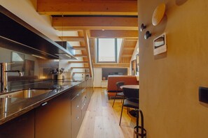 Kühlschrank, Mikrowelle, Geschirrspüler