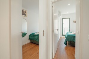 1 室のベッドルーム、アイロン / アイロン台、WiFi (無料)、ベッドシーツ