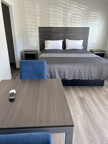  Cloud 9 Inn - El Cielo Inn