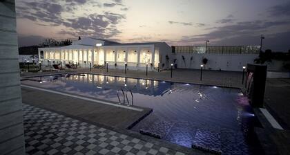 Sukoon Farm - A Luxury Farm House In Jaipur