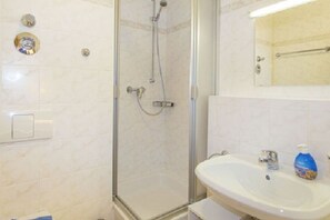 Een douche, een haardroger