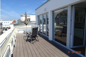 Outdoor dining - Old Printing House Holiday Apartment Cicero (Norderney)
