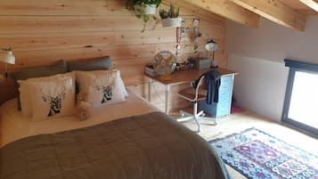 4 slaapkamers, een strijkplank/strijkijzer, wifi, beddengoed