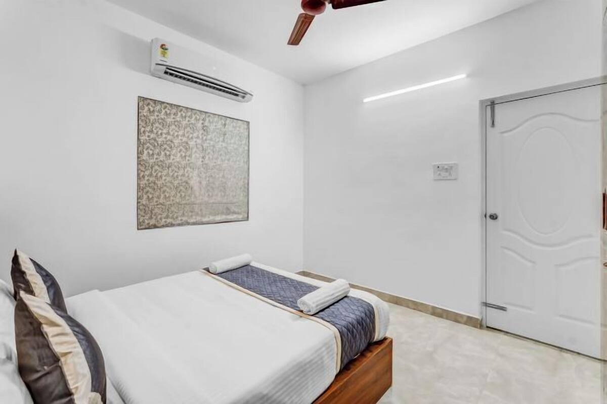 2 Schlafzimmer, schallisolierte Zimmer, Bügeleisen/Bügelbrett
