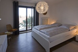 2 chambres, fer et planche à repasser, accès Internet, draps fournis