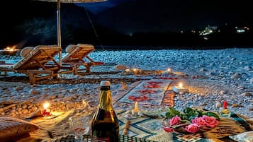 Couples dining