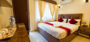 Desk, soundproofing, iron/ironing board, free WiFi - River Beach Resort - Trishuli (Dhussa)