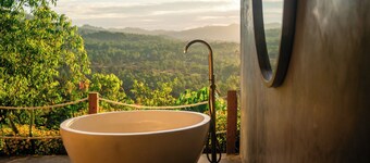 Alam Caldera Camp & Resto 