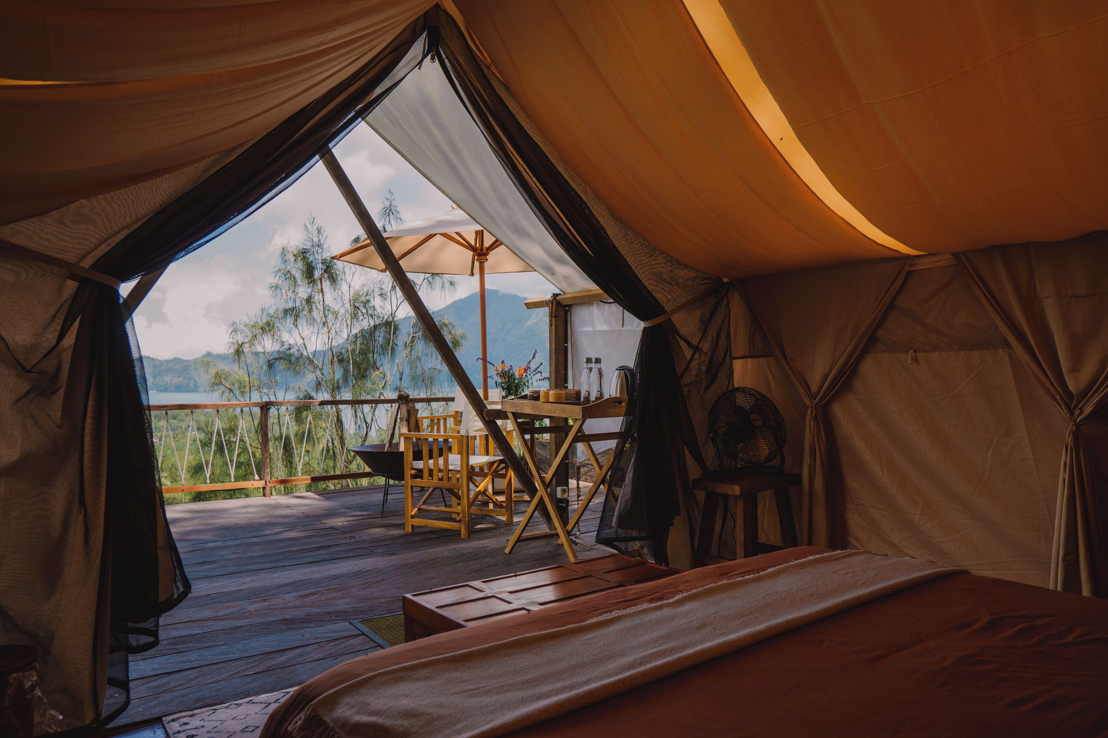 Glamping Sayong | Bureau, draps fournis