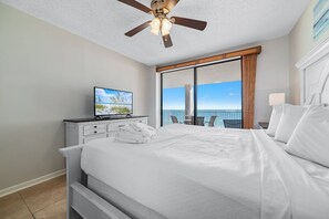 3 bedrooms, iron/ironing board, Internet, bed sheets - Bluewater 705 ~ In/Outdoor/Kiddie Pools, Hot Tub, Fitness Room + $400 in FREE Activities Daily (Orange Beach)