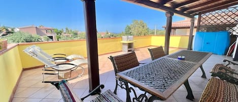 Apartment | Terrace/patio