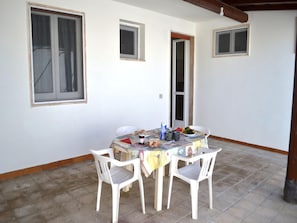 House, 3 Bedrooms, Smoking | Outdoor dining