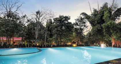 Bhil's Kabeela PVT POOL VILLA
2 room  luxurious  PVT POOL in the heart of Jungle