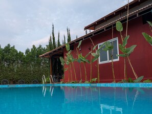Indoor pool - Poojaris Niranthara Kabini (Mysore)