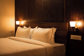 Deluxe Room | Individually decorated, individually furnished, desk, laptop workspace - Poojaris Niranthara Kabini (Mysore)