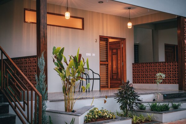 Deluxe Room | Individually decorated, individually furnished, desk, laptop workspace - Poojaris Niranthara Kabini (Mysore)