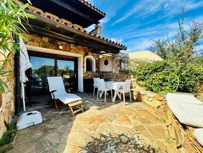 Apartment | Terrace/patio - Domo De Chessa (San Teodoro)